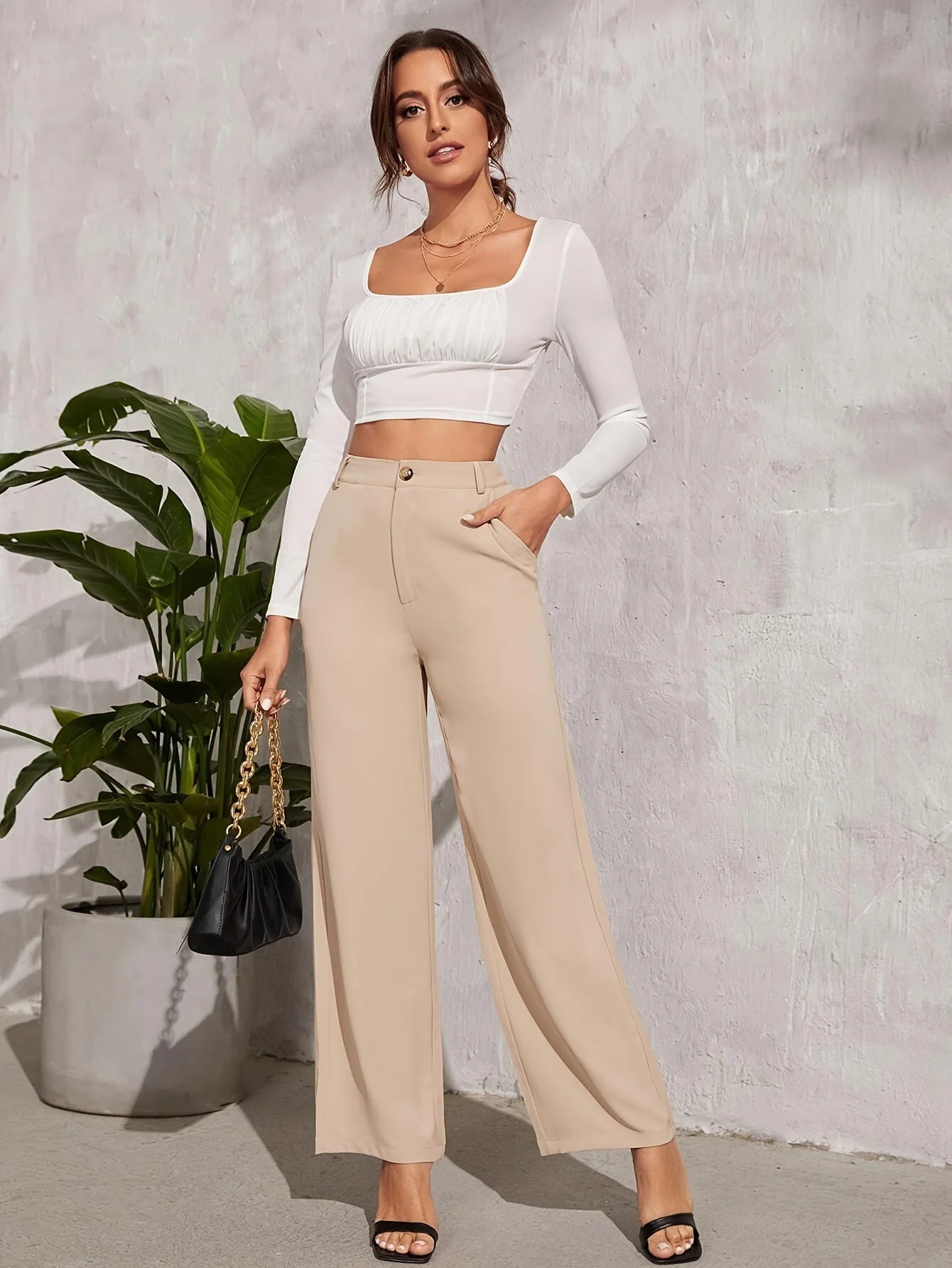 Hose mit hoher Taille und weitem Bein