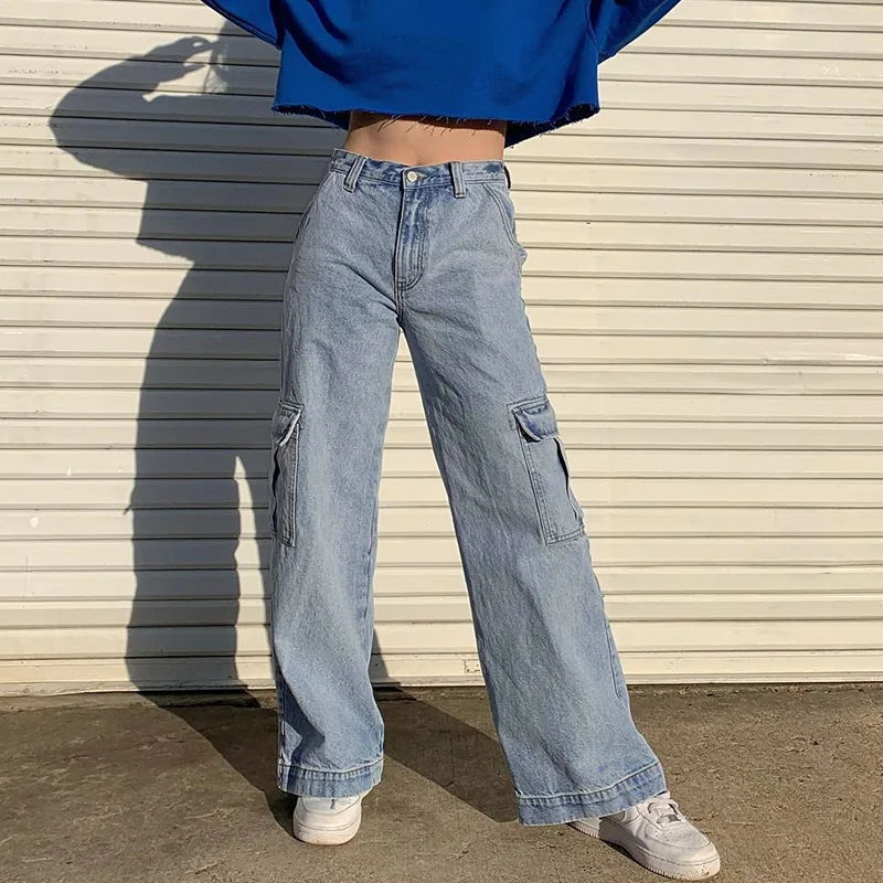Gerade geschnittene Jeanshose mit hoher Taille